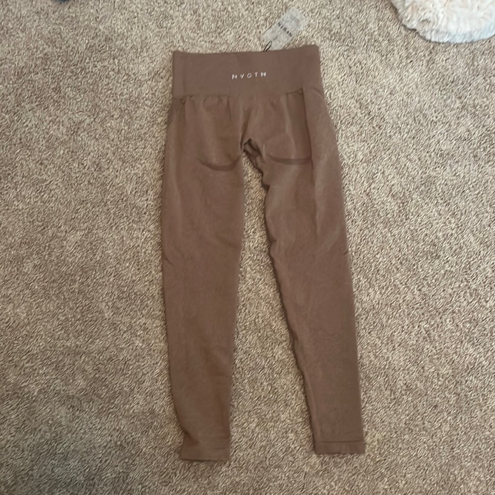 Brand new, brown contour nvgtn leggings
